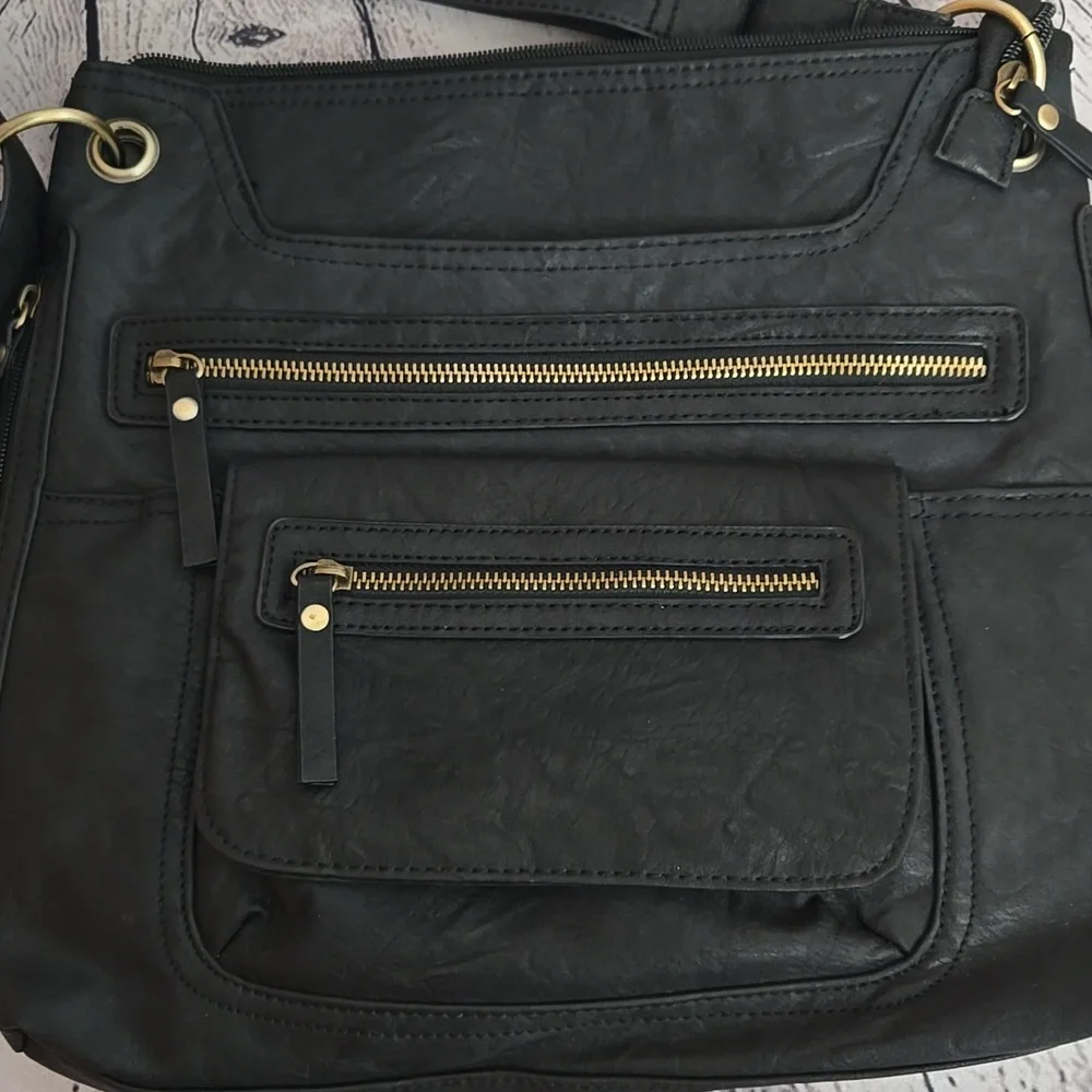 Bueno Black Crossbody Bag